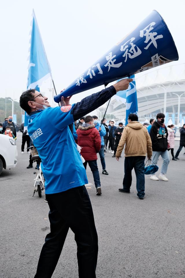 开云体育网页版入口-NBA总决赛赛程吃紧,武汉三镇今晚造点机会,话题不断,训练强度明显提升(nba总决赛赛程安排时间表)